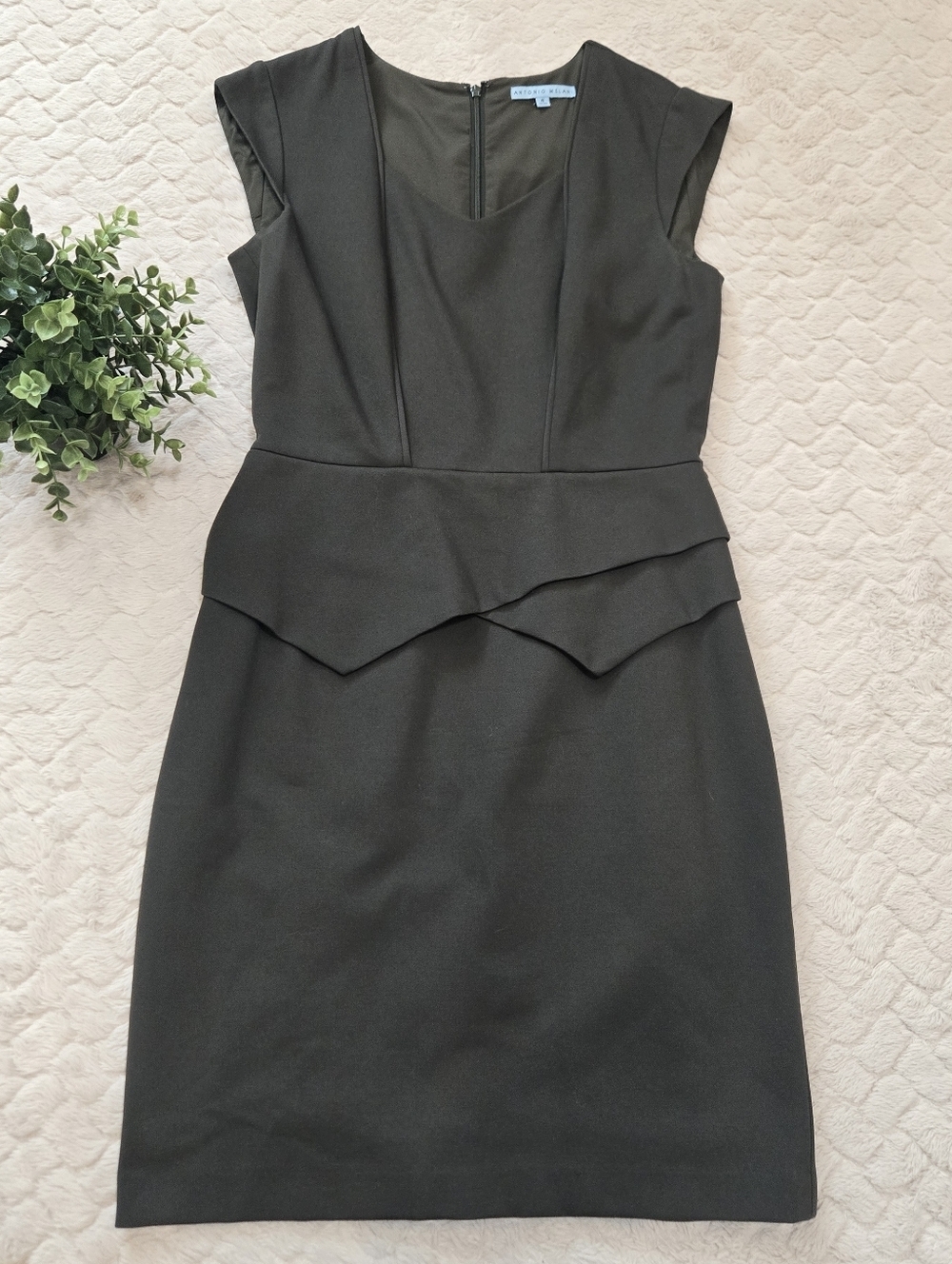 Antonio Melani Green Cap Sleeve Peplum Knit Dress, Size 8